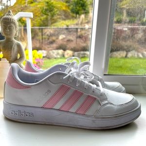 Womens adidas sneakers